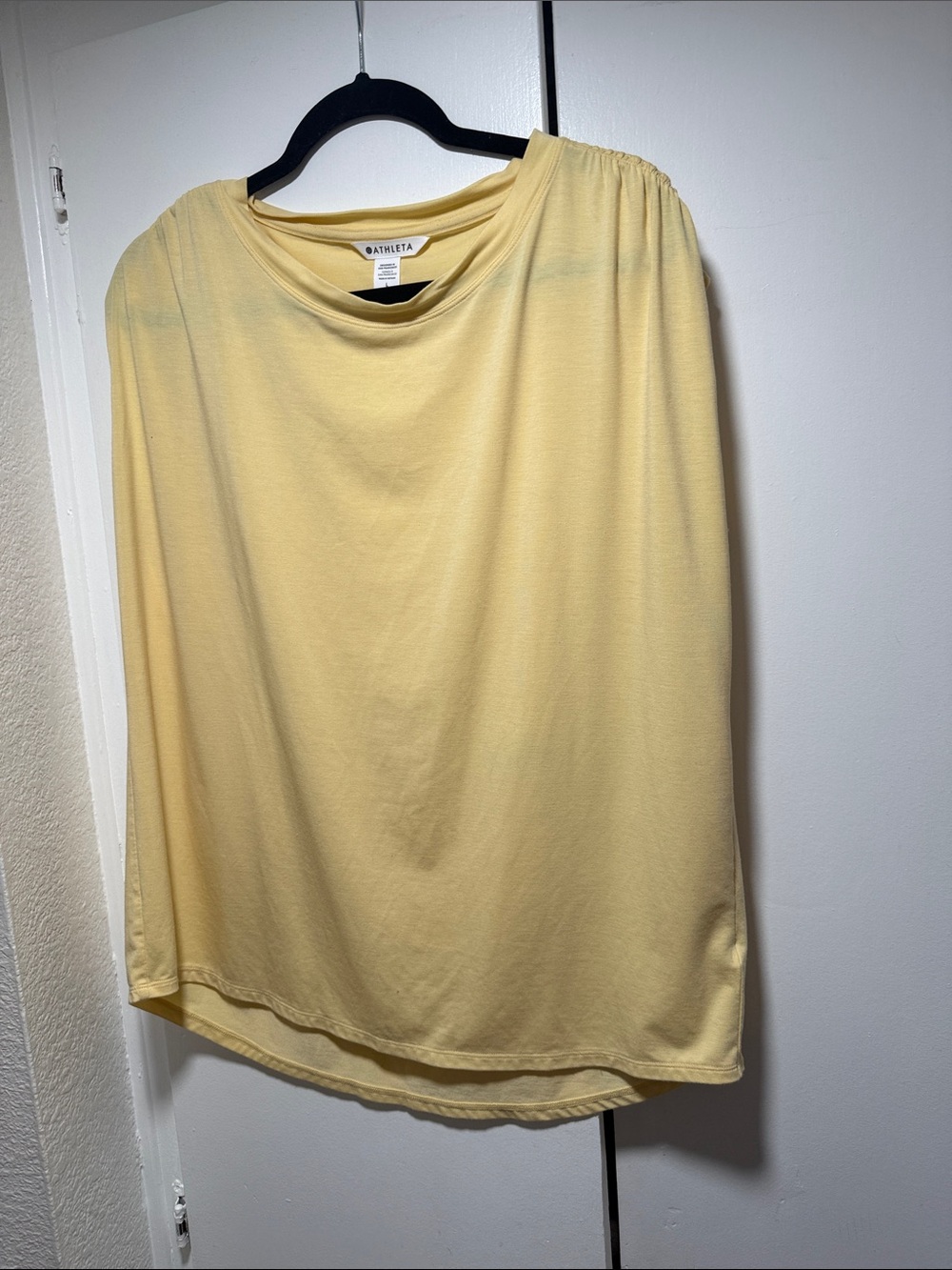 Athleta Pale Yellow Draped Neck Sleeveless Top